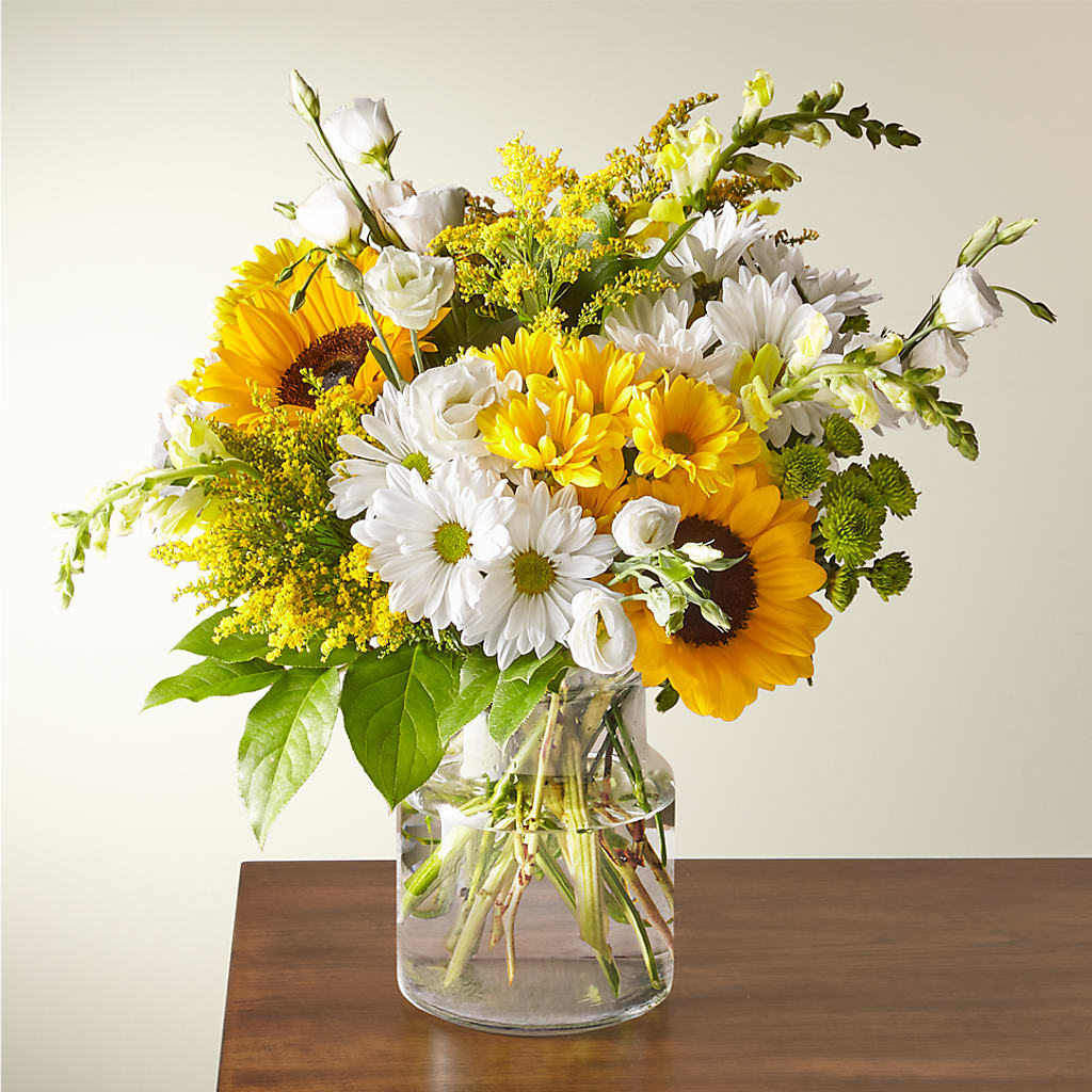 Hello Sunshine Bouquet – Panda Flowers Canada Inc, Calgary AB