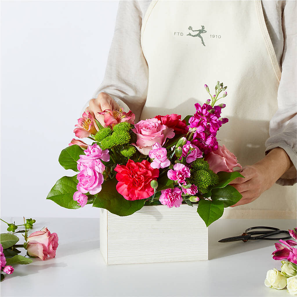 Sweetberry Box – A Florist Original –  Panda Flowers Canada Inc, Calgary AB