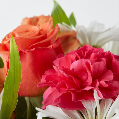 Oopsie Daisy Bouquet –  Panda Flowers Canada Inc, Calgary AB