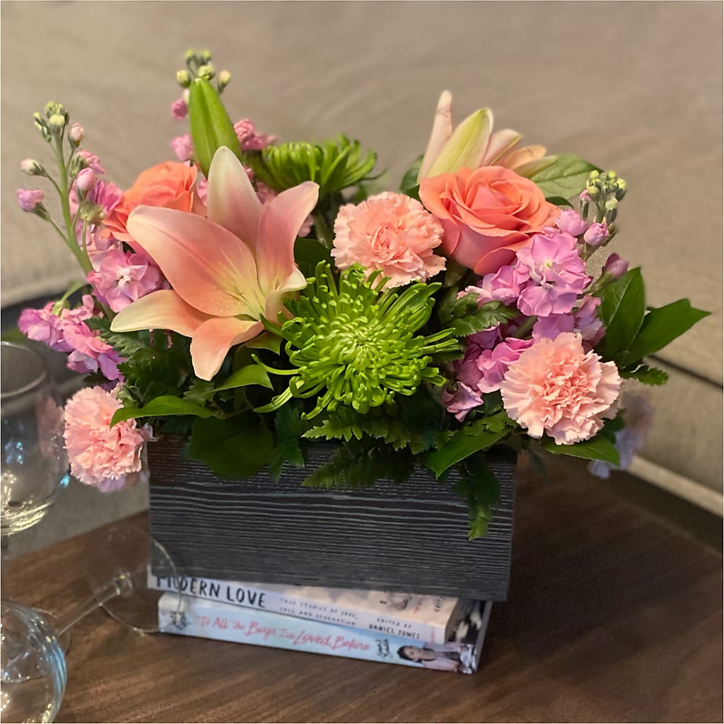 Beautiful Spirit Basket –  Panda Flowers Canada Inc, Calgary AB