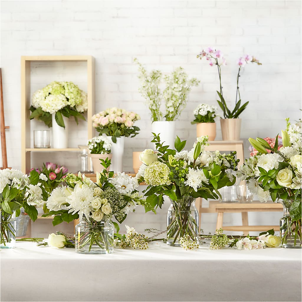 Classic Ivory – A Florist Original –  Panda Flowers Canada Inc, Calgary AB