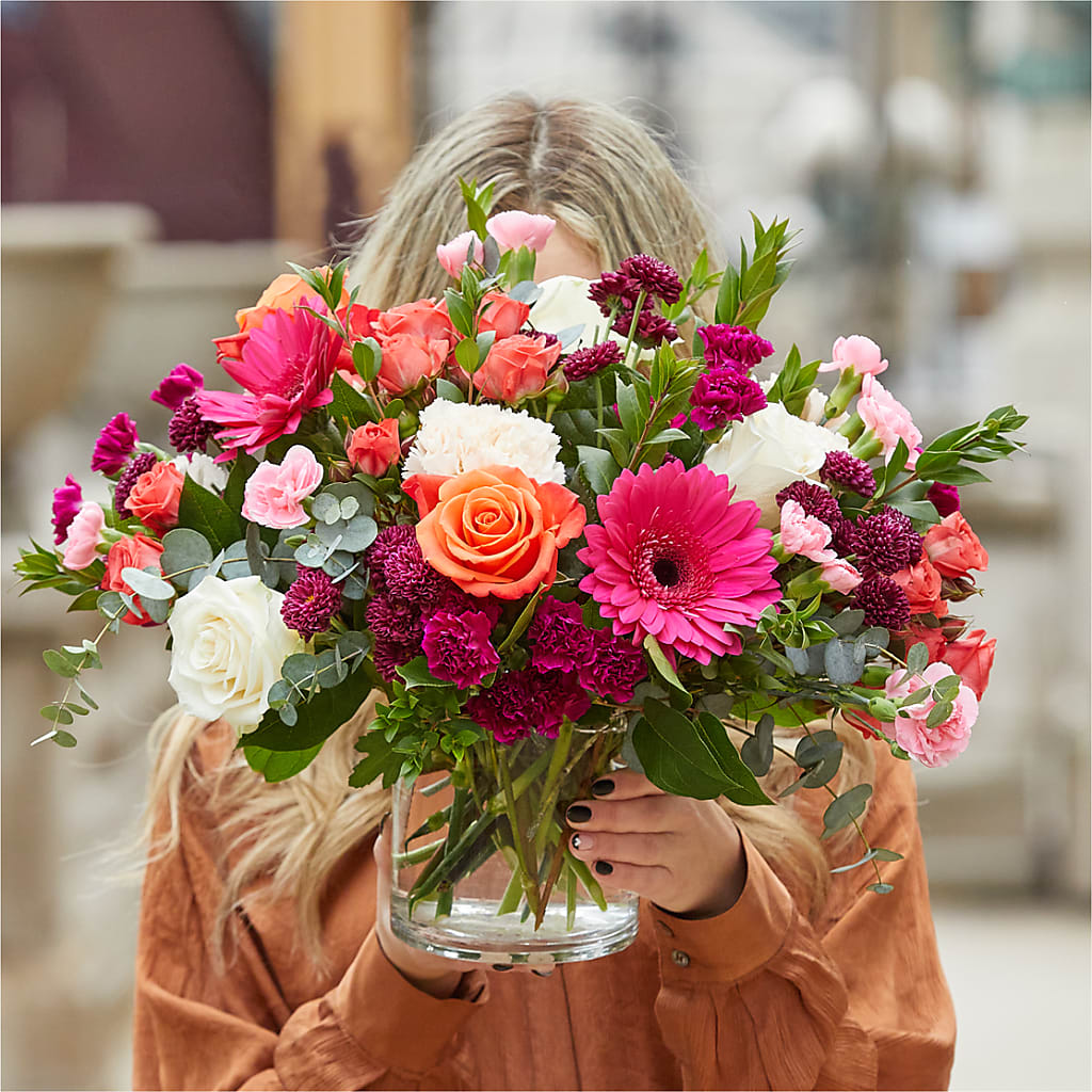 Smell the Roses Bouquet –  Panda Flowers Canada Inc, Calgary AB